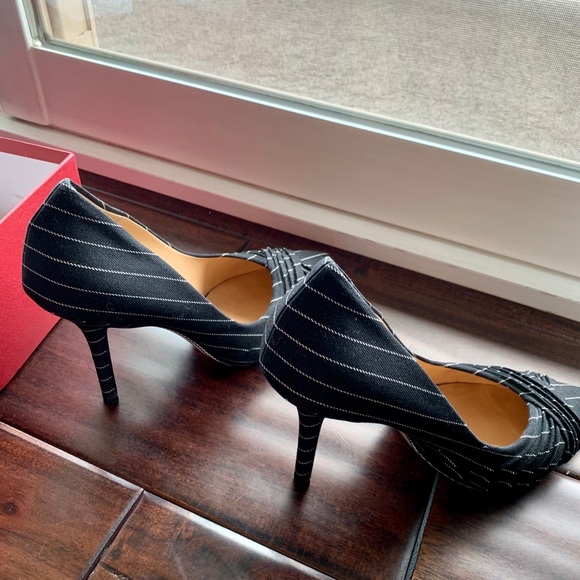 Salvatore Ferragamo striped heels - Picture 10 of 10